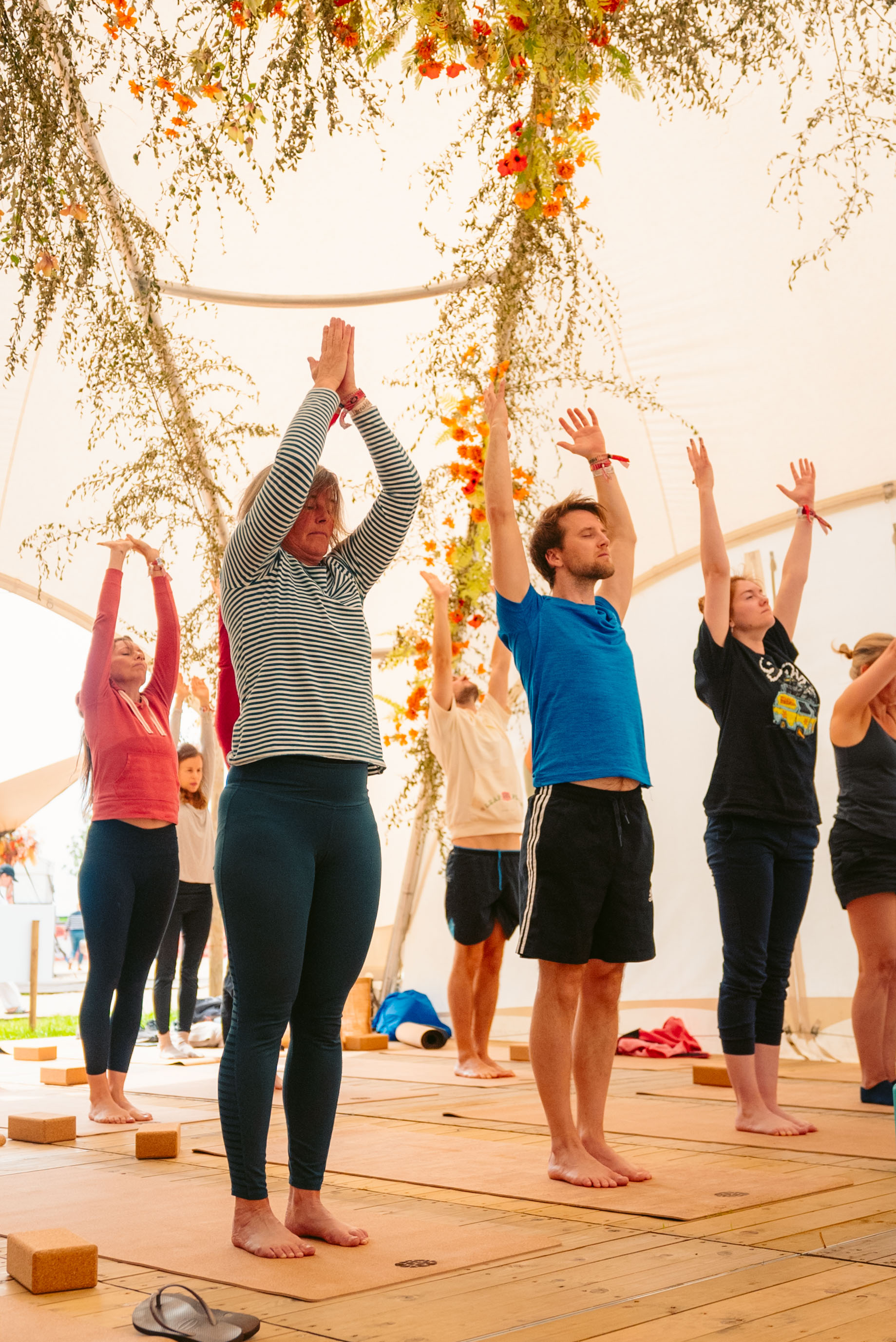 Rock Werchter Standing Stretch Group