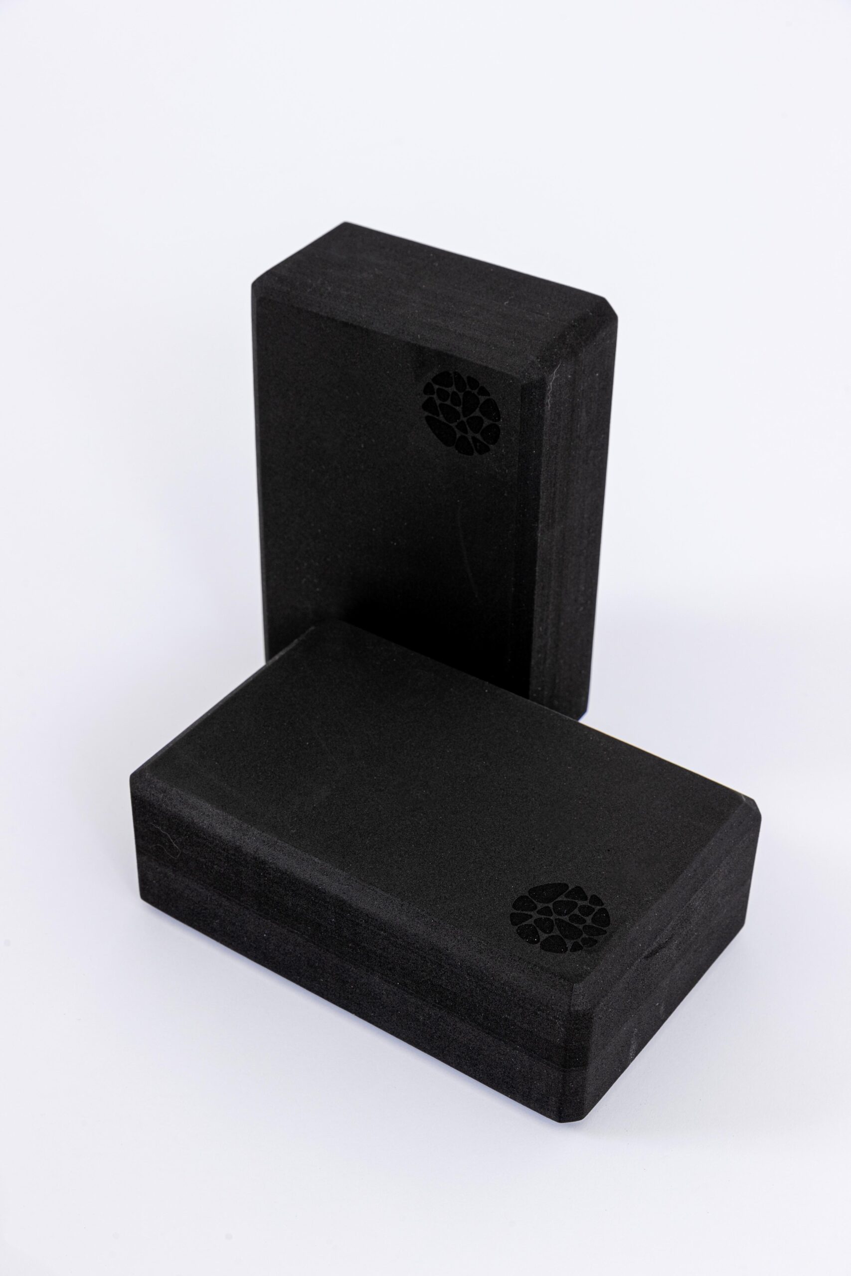 PIERRE Recycled Black Yoga Blocks