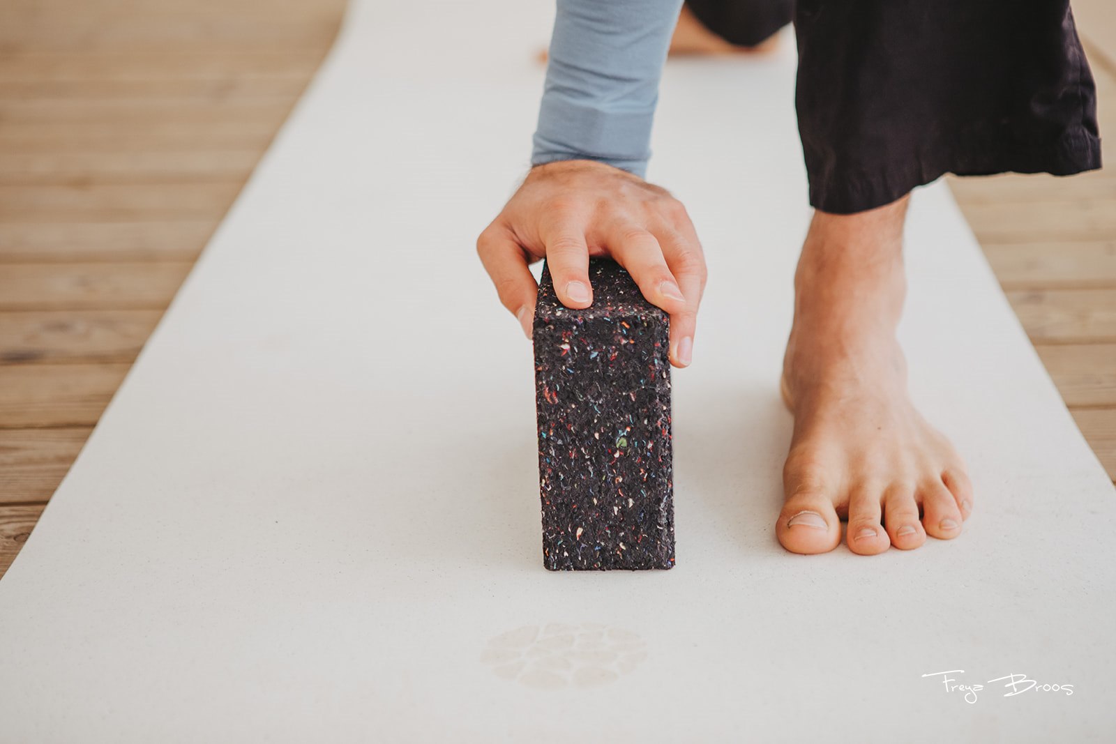Festival Dome Hand Block Cream Mat
