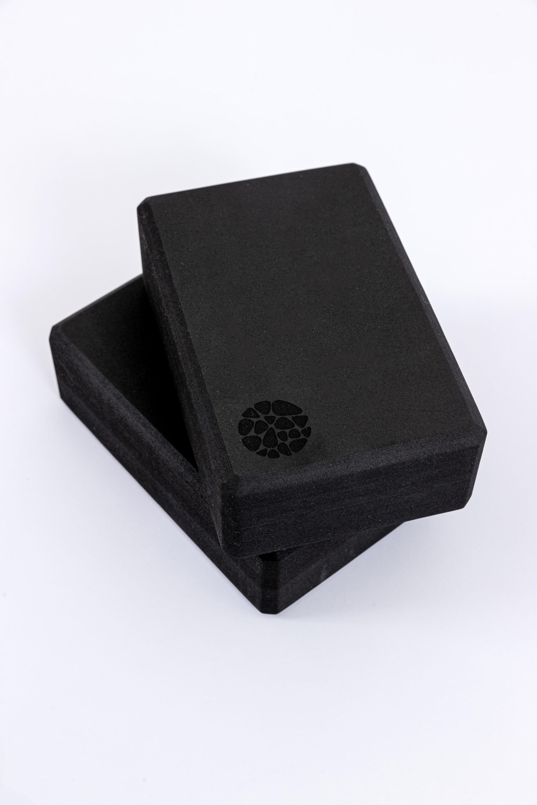 PIERRE Recycled Black Yoga Blocks