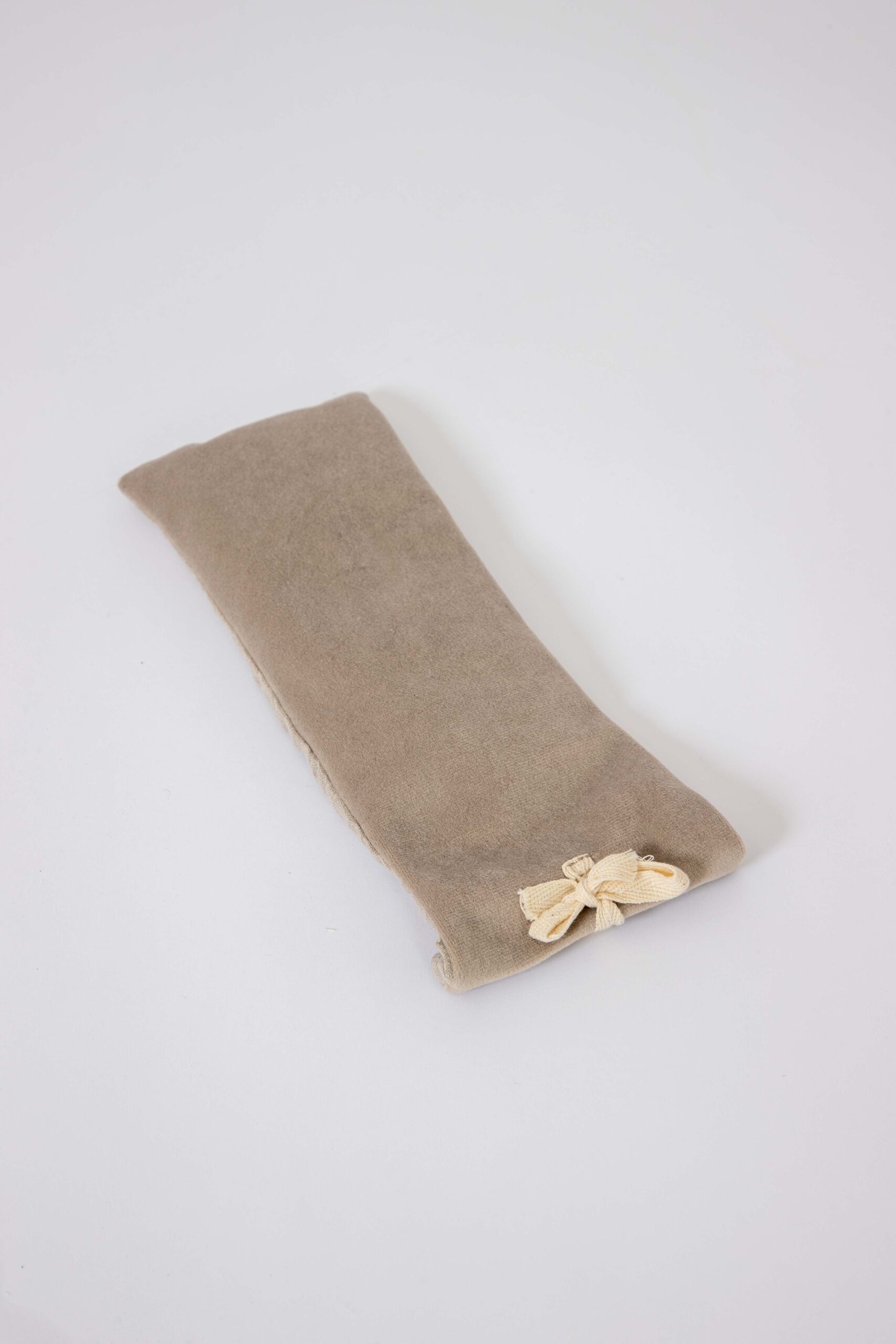 PIERRE Weighted Yoga Eye Pillow