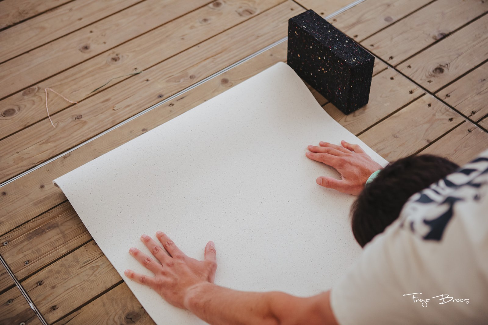 Festival Dome Hands Pressing Cream Mat