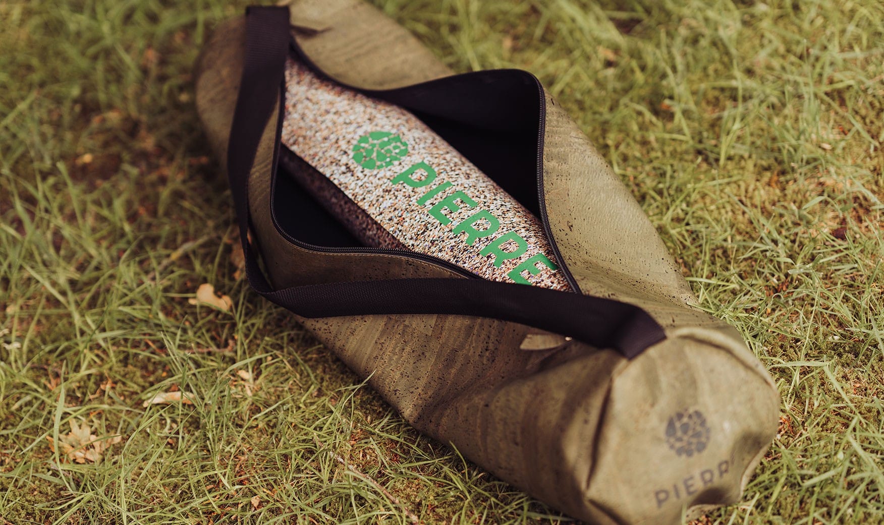PIERRE Cork Yoga Mat Bag