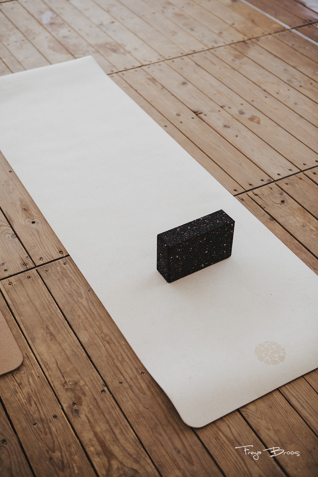 Festival Dome Cream Mat Single Block