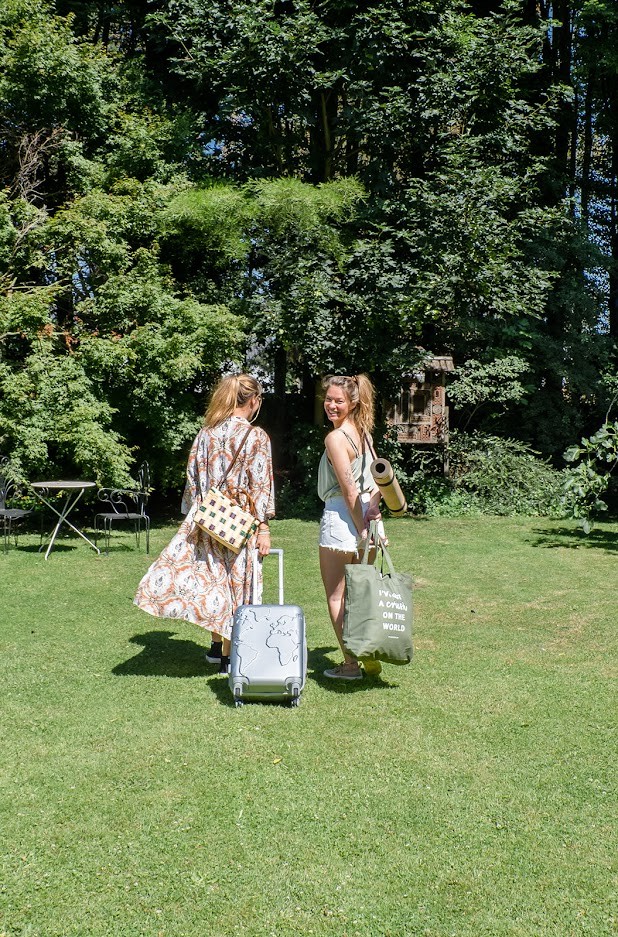 Travelers Carrying PIERRE Cork Mat