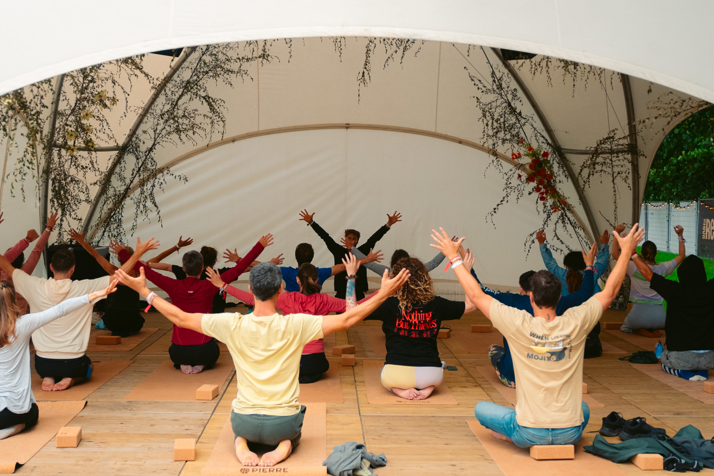 Rock Werchter Class Arms Wide Welcome