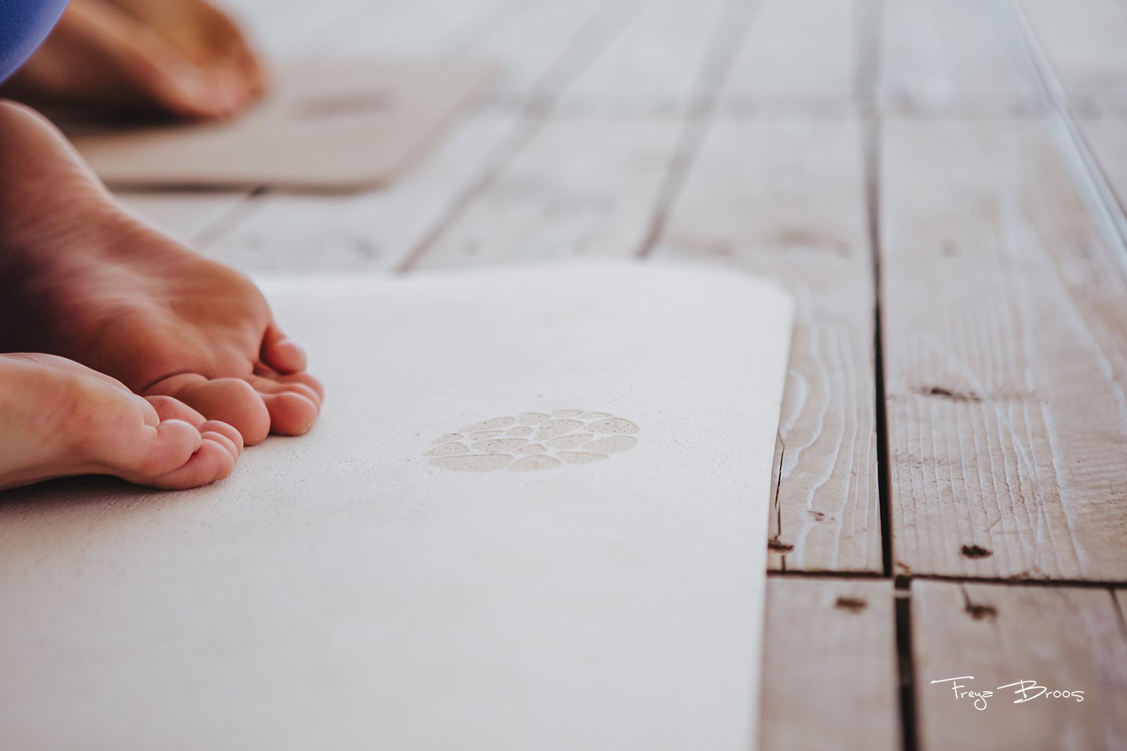 Festival Dome Feet Cream Mat Detail