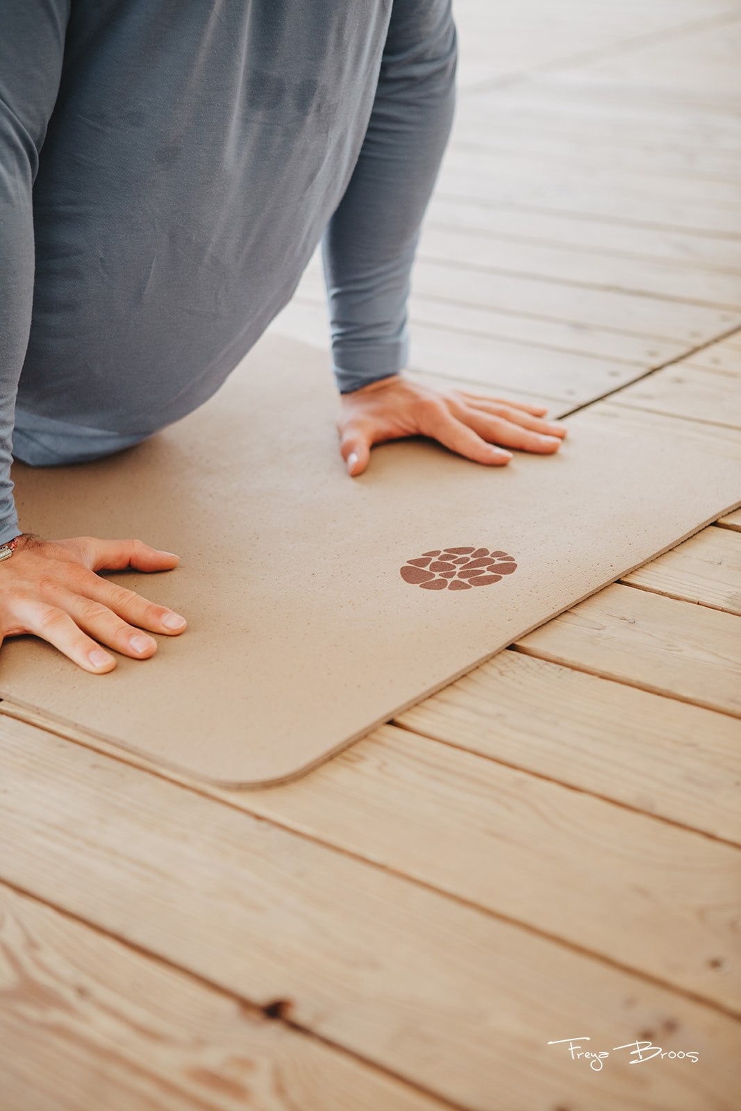 Festival Dome Hands Knees Mat Detail