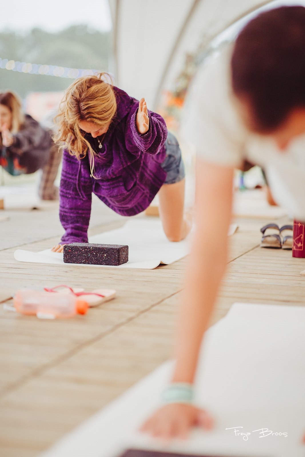 Festival Dome Woman Plank Block Support
