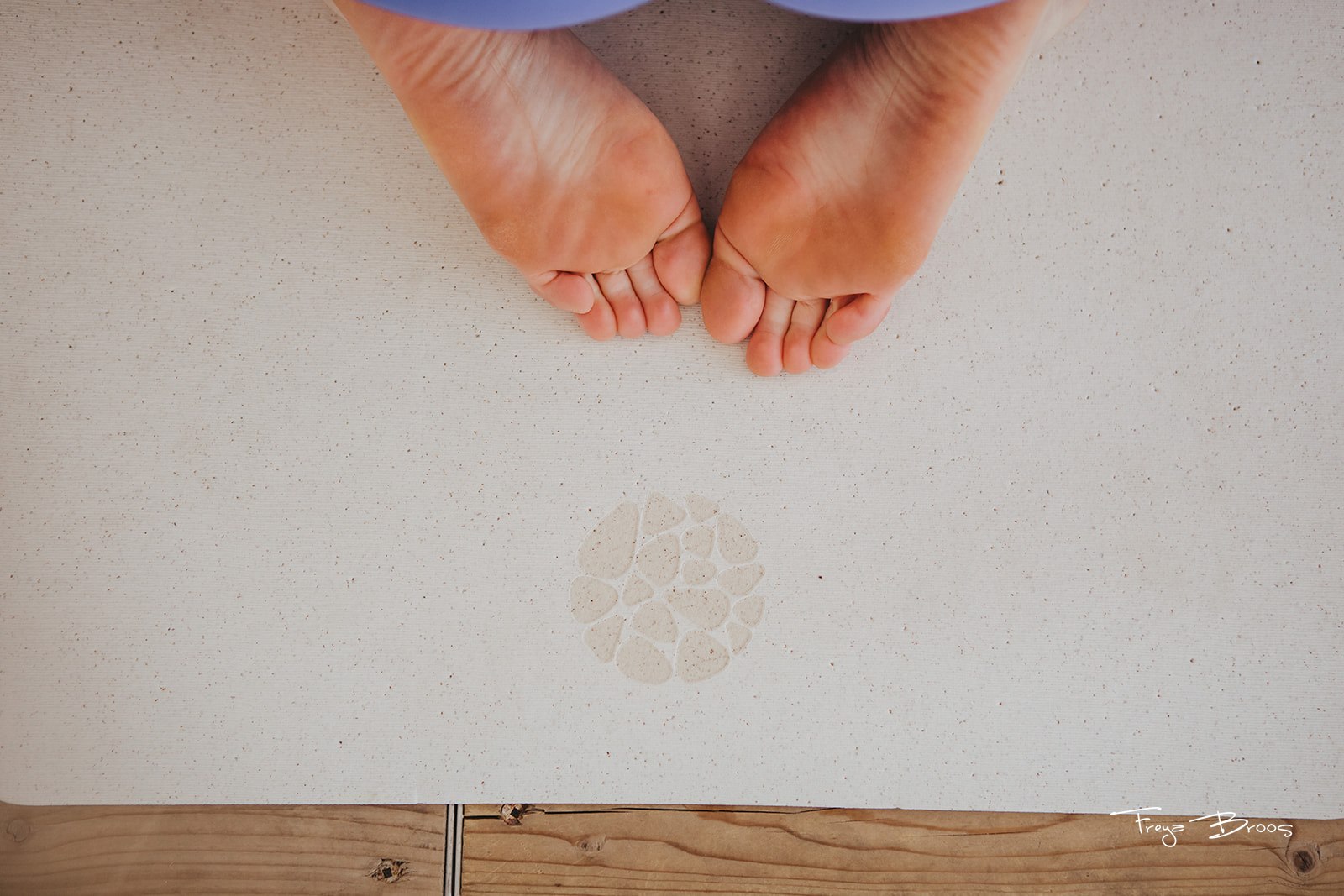 Festival Dome Feet Mat Logo Overhead
